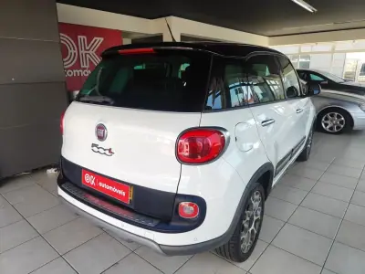 Fiat 500L 2013 - 7990 EUR, 194500 km - AUTO.MOTO.pt - 194500km - foto 9 de 33