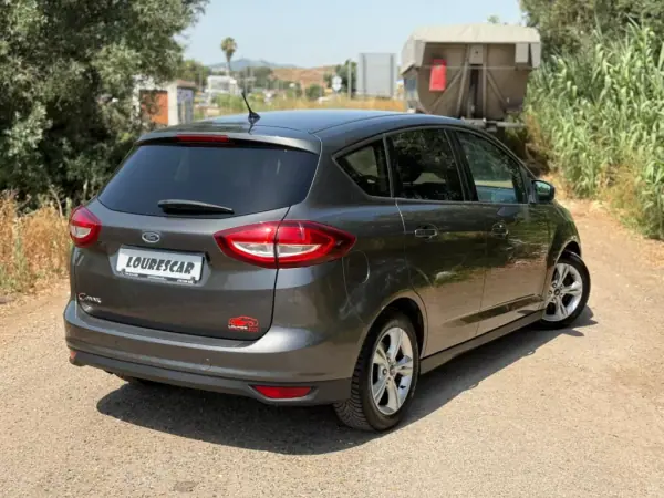Ford C-Max 2016 - 11995 EUR, 185000 km - AUTO.MOTO.pt - 185000km - foto 3 de 26