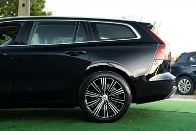 Volvo V60 2021 - 25450 EUR, 133000 km - 133000km - foto 30 de 36