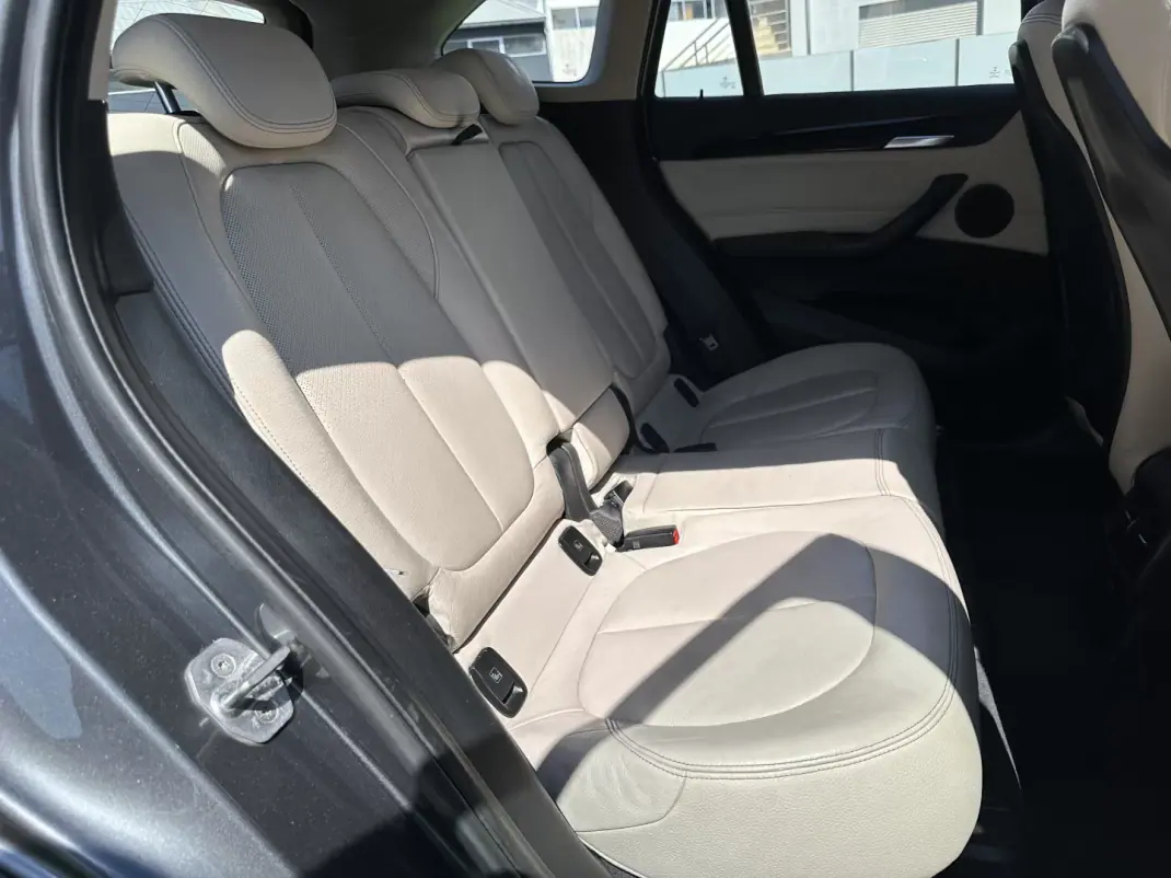 BMW X1 2016 - 17900 EUR, 200000 km - 200000km - foto 28 de 66