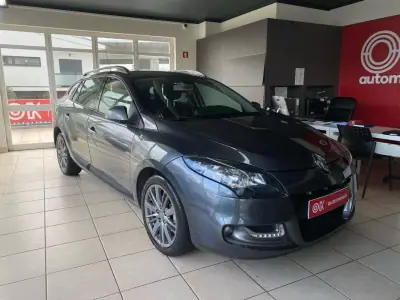 Renault Mégane Sport Tourer 2010 - 4990 EUR, 340390 km - AUTO.MOTO.pt - 340390km - foto 3 de 44