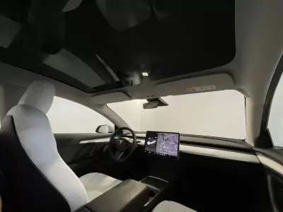 Tesla Model 3 2023 - 29750 EUR, 68000 km - AUTO.MOTO.pt - 68000km - foto 3 de 44