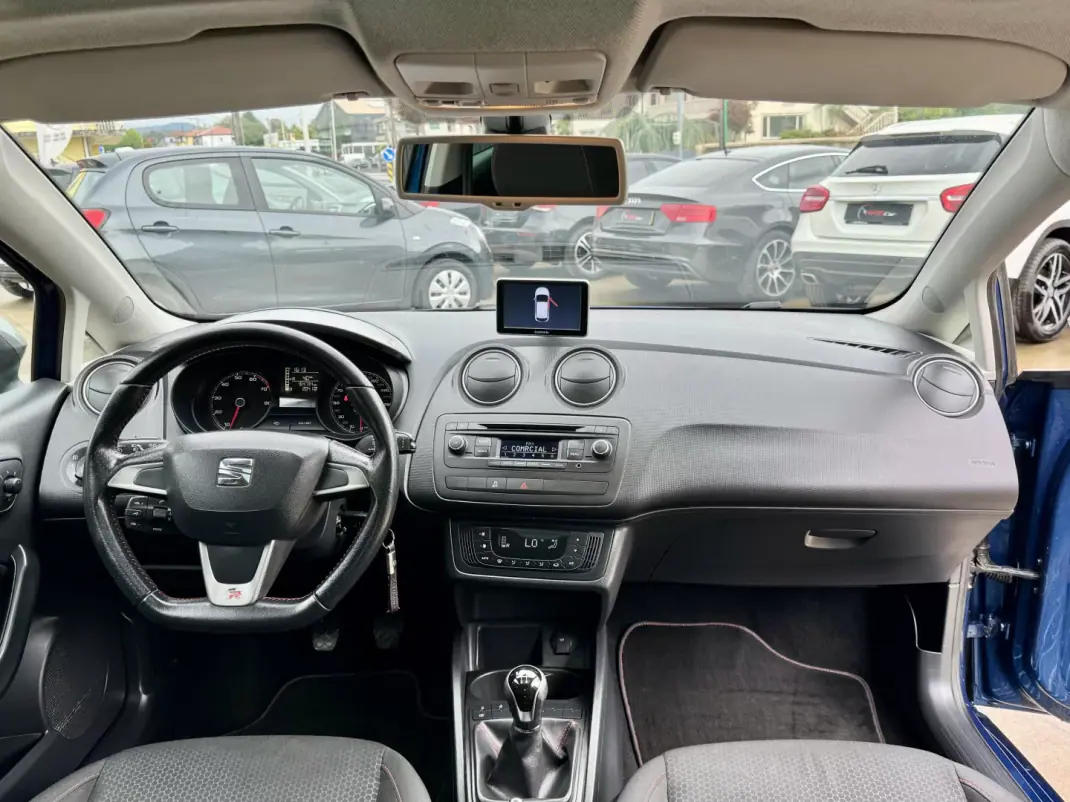 SEAT Ibiza 2014 - 7999 EUR, 149609 km - AUTO.MOTO.pt - 149609km - foto 7 de 24