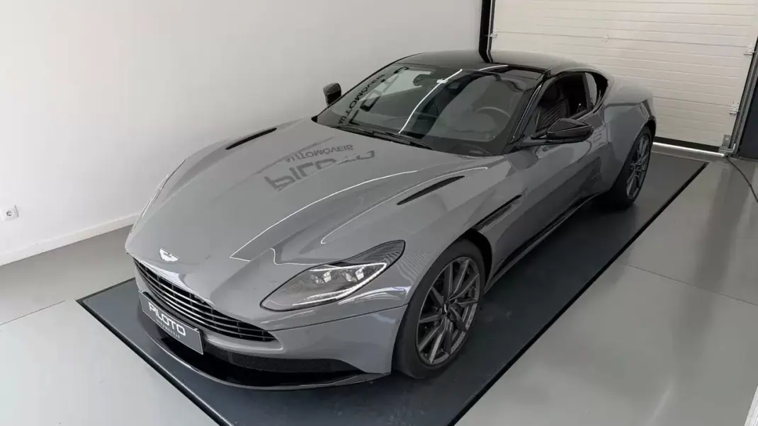 Aston Martin DB11 Coupé 2020 - 149990 EUR, 48409 km - 48409km - foto 5 de 38