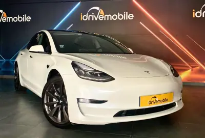 Tesla Model 3 2020 - 29900 EUR, 108726 km - AUTO.MOTO.pt - 108726km - foto 30 de 36