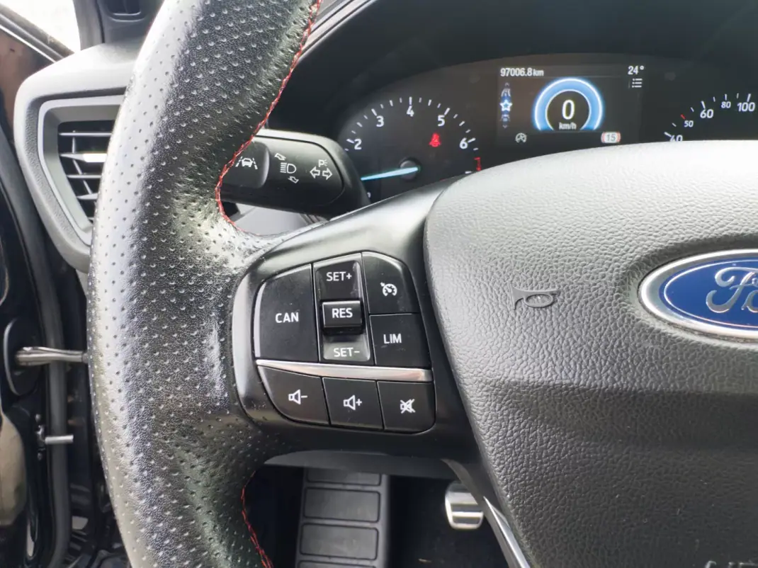Ford Focus 2020 - 15990 EUR, 97000 km - 97000km - foto 19 de 42