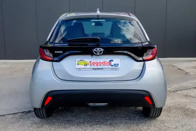 Toyota Yaris 2021 - 14990 EUR, 50250 km - AUTO.MOTO.pt - 50250km - foto 8 de 30
