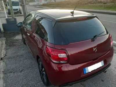 Citroën DS3 2010 - 8900 EUR, 175200 km - AUTO.MOTO.pt - 175200km - foto 32 de 47