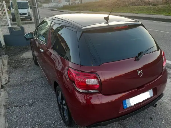 Citroën DS3 2010 - 8900 EUR, 175200 km - AUTO.MOTO.pt - 175200km - foto 32 de 47
