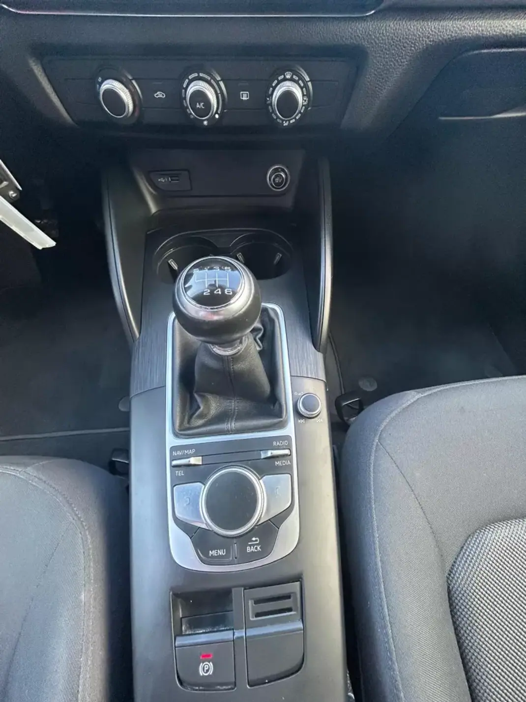 Audi A3 Sportback 2019 - 17950 EUR, 179954 km - 179954km - foto 16 de 22