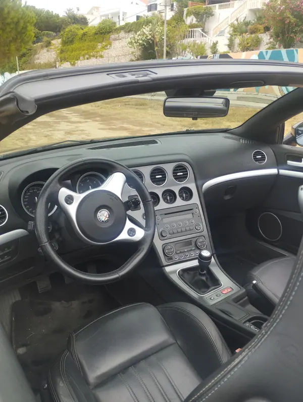 Alfa Romeo Spider 2008 - 15000 EUR, 134000 km - 134000km - foto 8 de 14