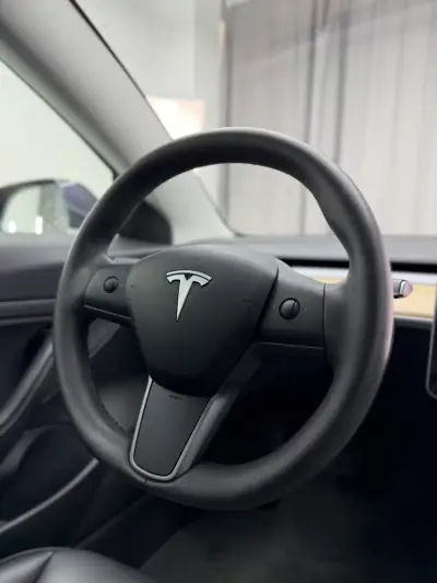 Tesla Model 3 2020 - 21750 EUR, 164000 km - AUTO.MOTO.pt - 164000km - foto 19 de 22