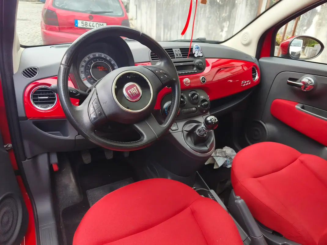 Fiat 500 2013 - 6000 EUR, 140000 km - AUTO.MOTO.pt - 140000km - foto 3 de 6