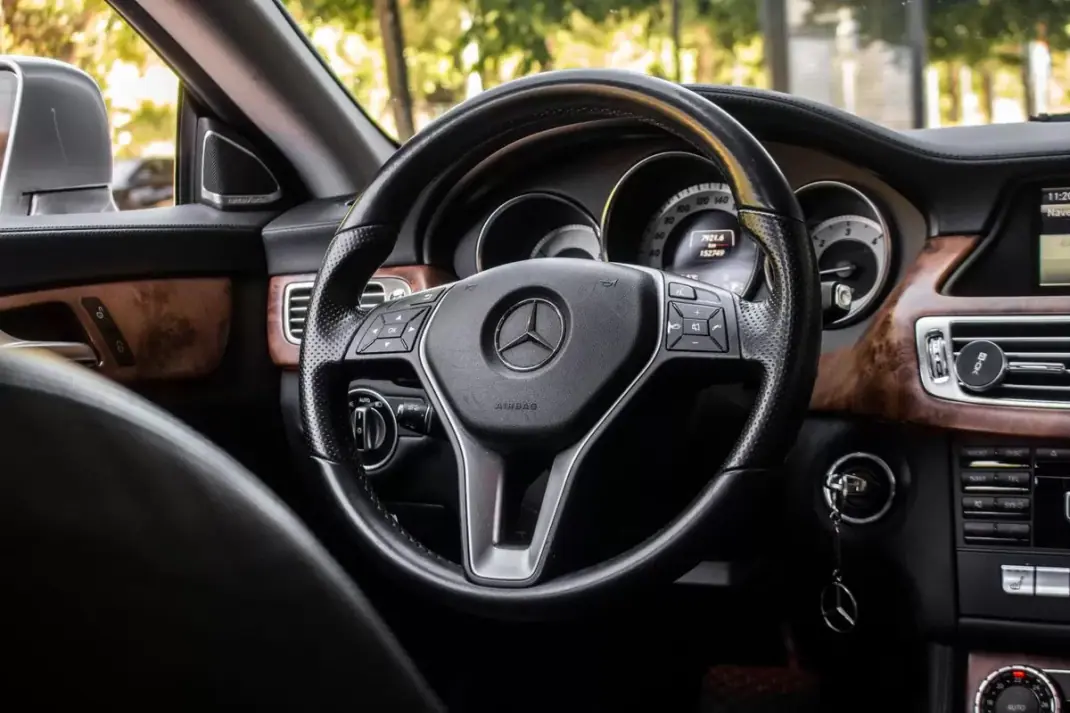 Mercedes-Benz CLS 250 2014 - 24550 EUR, 152749 km - AUTO.MOTO.pt - 152749km - foto 29 de 39