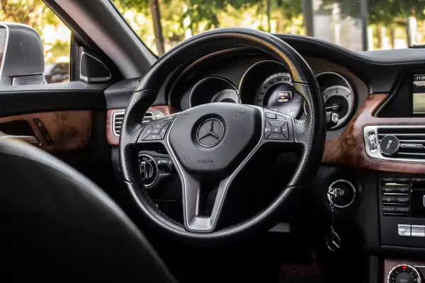 Mercedes-Benz CLS 250 2014 - 24550 EUR, 152749 km - AUTO.MOTO.pt - 152749km - foto 29 de 39