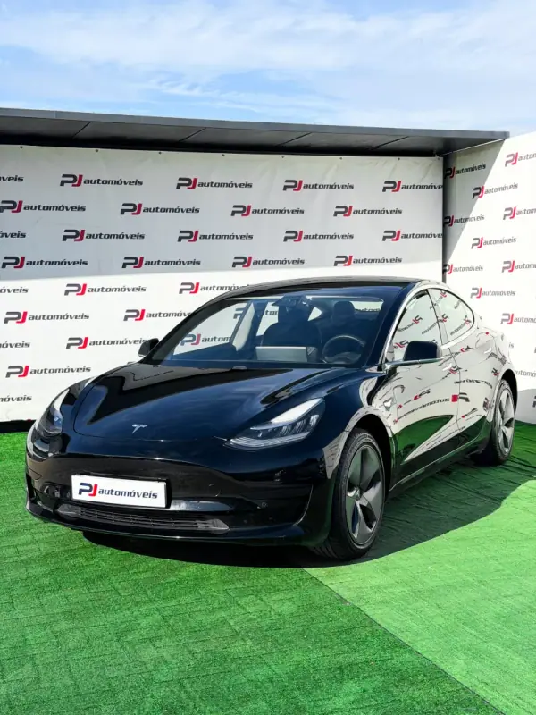 Tesla Model 3 2020