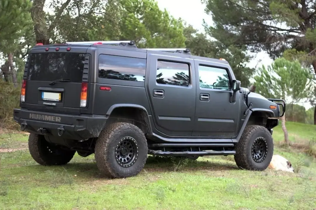 Hummer H2 2006 - 48800 EUR, 75250 km - AUTO.MOTO.pt - 75250km - foto 30 de 39