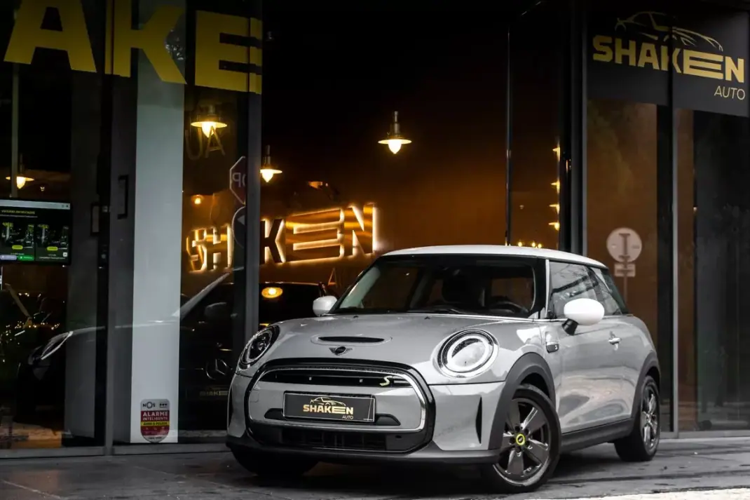 MINI 3 Portas 2021 - 17980 EUR, 78086 km - AUTO.MOTO.pt - 78086km - foto 1 de 34