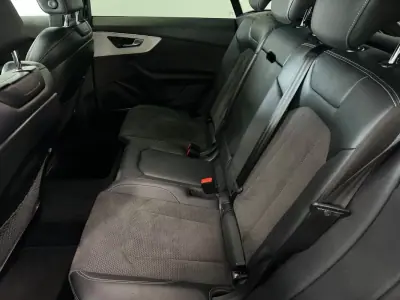 Audi Q8 2019 - 60000 EUR, 180000 km - AUTO.MOTO.pt - 180000km - foto 13 de 36