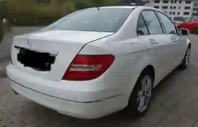 Mercedes-Benz C 220 2012 - 5500 EUR, 260000 km - foto 5 de 5