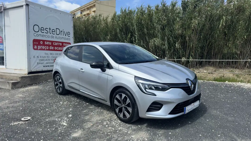 Renault Clio 2023 - 15900 EUR, 68000 km - AUTO.MOTO.pt - 68000km - foto 3 de 21