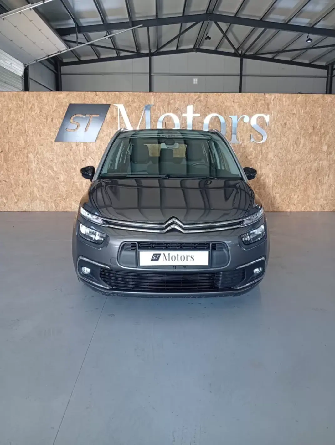 Citroën C4 Spacetourer 2021 - 18900 EUR, 81600 km - AUTO.MOTO.pt - 81600km - foto 7 de 20