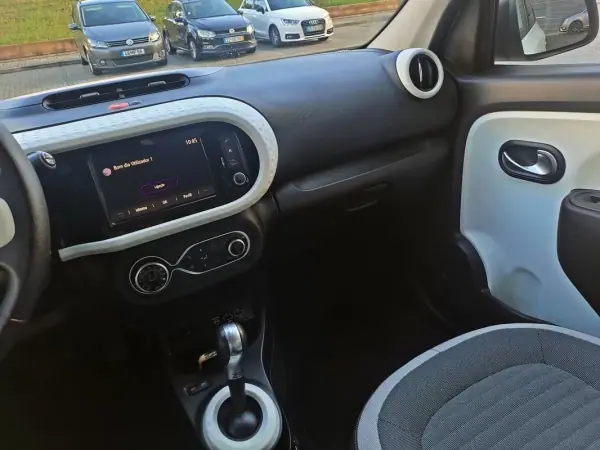 Renault Twingo 2022 - 13990 EUR, 30000 km - AUTO.MOTO.pt - 30000km - foto 14 de 24