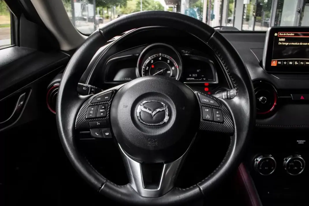 Mazda CX-3 2016 - 12990 EUR, 111568 km - AUTO.MOTO.pt - 111568km - foto 13 de 39