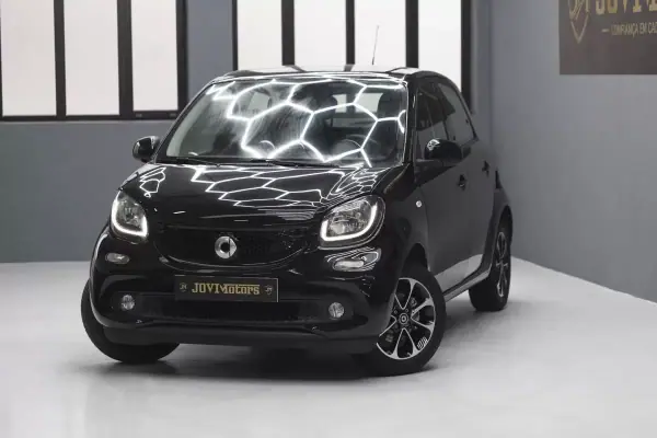Smart ForFour 2015 - 9500 EUR, 155670 km - AUTO.MOTO.pt - 155670km - foto 9 de 36