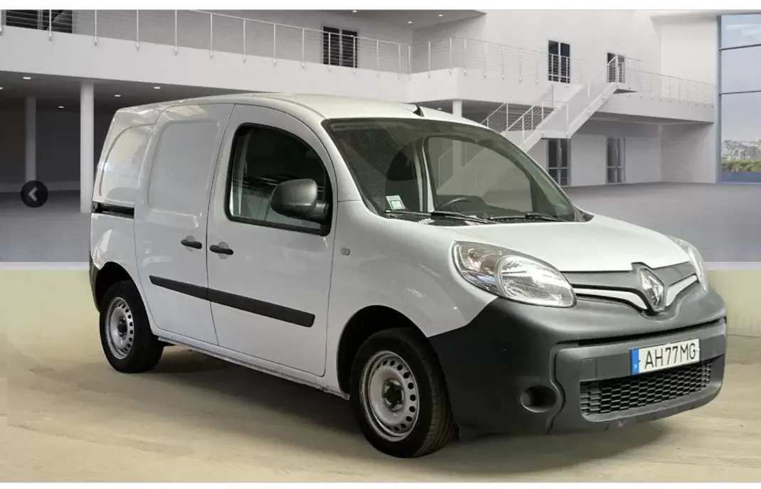 Renault Kangoo 2021 - 13500 EUR, 114002 km - AUTO.MOTO.pt - 114002km - foto 1 de 12