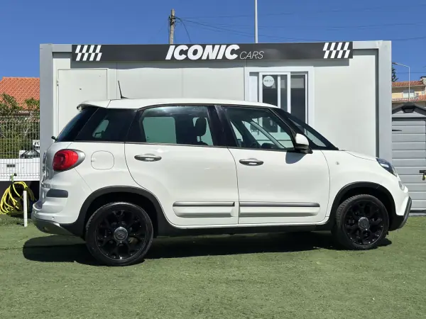 Fiat 500L 2018 - 11490 EUR, 80000 km - AUTO.MOTO.pt - 80000km - foto 11 de 48
