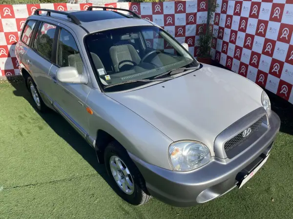 Hyundai Santa Fe 2003 - 5990 EUR, 215865 km - AUTO.MOTO.pt - 215865km - foto 6 de 18