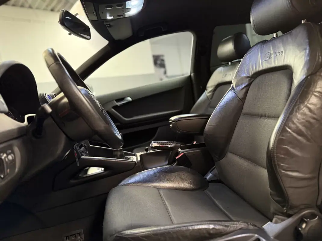 Audi A3 2007 - 7990 EUR, 238000 km - AUTO.MOTO.pt - 238000km - foto 12 de 19