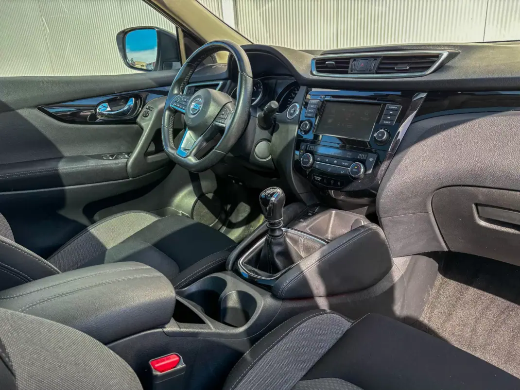 Nissan Qashqai 2021 - 20500 EUR, 138110 km - AUTO.MOTO.pt - 138110km - foto 13 de 14
