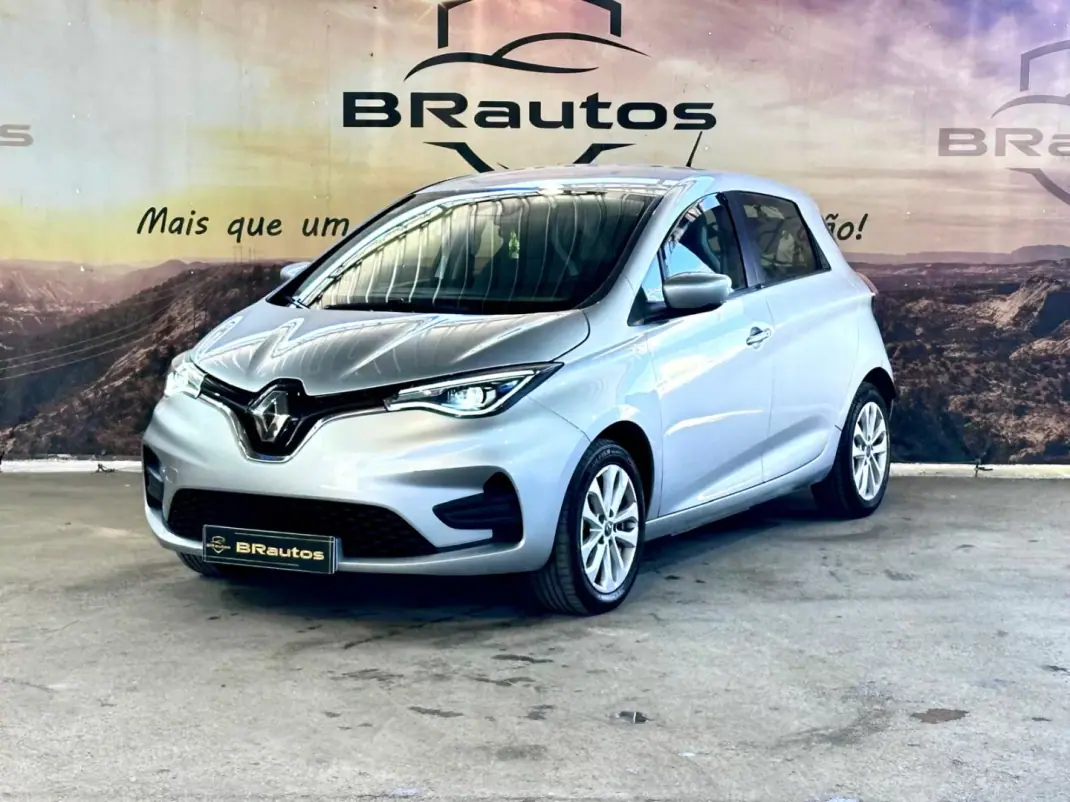 Renault Zoe 2020 - 17900 EUR, 71943 km - AUTO.MOTO.pt - 71943km - foto 1 de 24