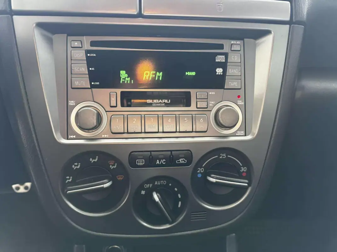 Subaru Impreza 2003 - 45000 EUR, 54000 km - AUTO.MOTO.pt - 54000km - foto 14 de 20