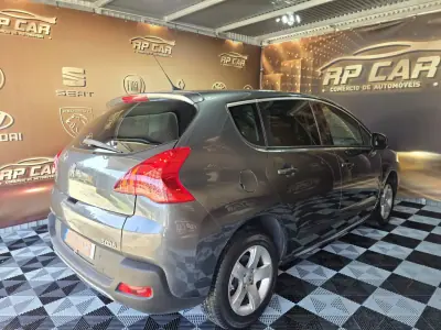 Peugeot 3008 2010 - 7990 EUR, 220000 km - AUTO.MOTO.pt - 220000km - foto 13 de 20