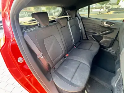 Ford Focus 2023 - 18500 EUR, 79000 km - AUTO.MOTO.pt - 79000km - foto 17 de 19
