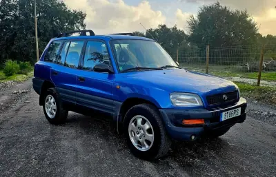 Toyota RAV4 1996 - 9990 EUR, 288967 km - AUTO.MOTO.pt - 288967km - foto 3 de 14