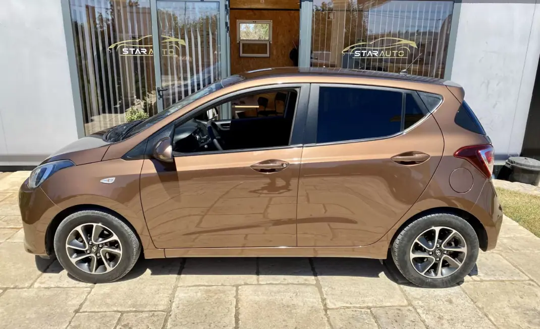 Hyundai i10 2017 - 7990 EUR, 142684 km - AUTO.MOTO.pt - 142684km - foto 6 de 7