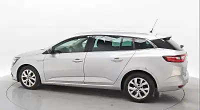 Renault Mégane Sport Tourer 2019 - 13500 EUR, 143305 km - AUTO.MOTO.pt - 143305km - foto 4 de 13
