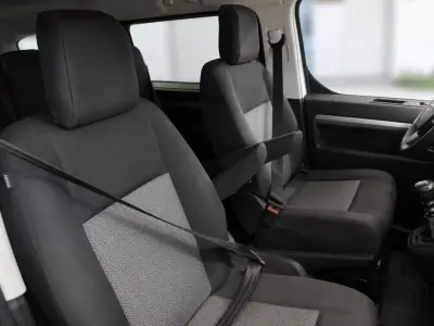 Toyota Proace Verso 2020 - 18698 EUR, 168000 km - AUTO.MOTO.pt - 168000km - foto 6 de 8