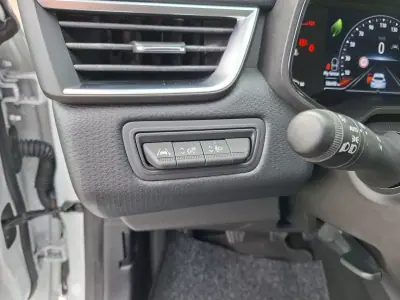 Renault Clio 2021 - 17000 EUR, 58800 km - AUTO.MOTO.pt - 58800km - foto 16 de 24