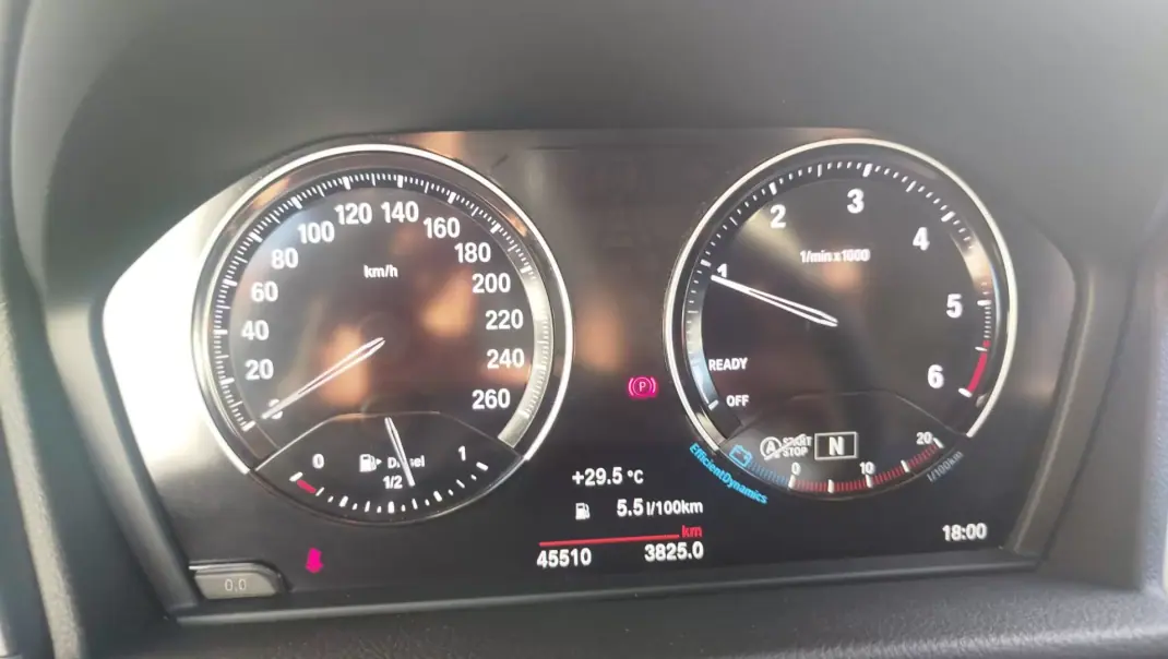 BMW 216 Active Tourer 2019 - 18950 EUR, 47250 km - AUTO.MOTO.pt - 47250km - foto 8 de 20