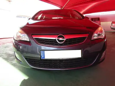 Opel Astra 2010 - 6950 EUR, 275200 km - 275200km - foto 12 de 21