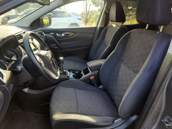 Nissan Qashqai 2014 - 12950 EUR, 150000 km - AUTO.MOTO.pt - 150000km - foto 11 de 25