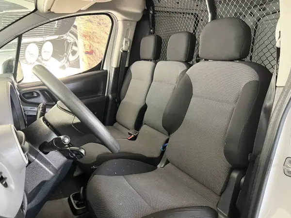 Citroën Berlingo 1.6 BlueHDi L1 Club 3L 2018 - 9900 EUR, 143113 km - AUTO.MOTO.pt - 143113km - foto 7 de 20