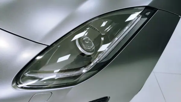 Jaguar F-Type 2018 - 59950 EUR, 53186 km - AUTO.MOTO.pt - 53186km - foto 18 de 20