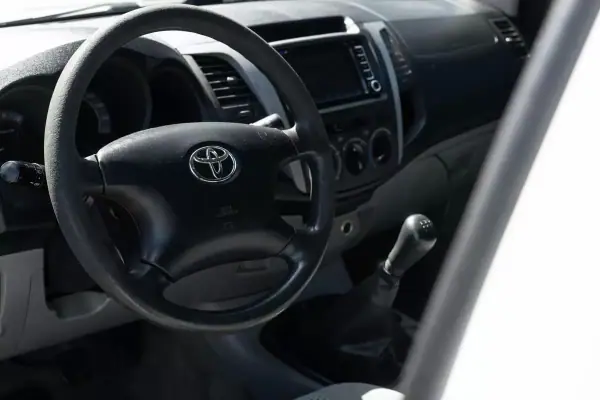 Toyota Hilux 2008 - 22900 EUR, 311707 km - AUTO.MOTO.pt - 311707km - foto 8 de 17