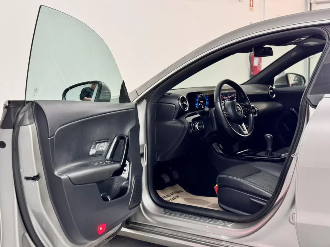 Mercedes-Benz CLA 180 2020 - 19950 EUR, 124000 km - AUTO.MOTO.pt - 124000km - foto 18 de 54